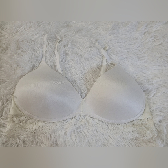 Maidenform Pure Comfort White Lace Bralette - Picture 8 of 13